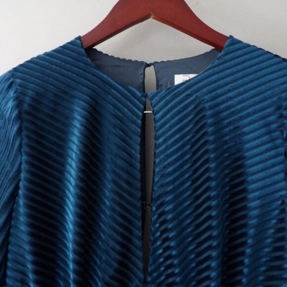 RYSE Dress Womens Small Blue/Teal Striped Ruffle Hem Mini Velvet Cocktail‎ - Picture 9 of 14